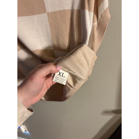 Size XL Gingham Goals Knit Top - Picture 4 of 5